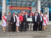 Báo công an Thành phố Hồ Chí Minh và Hội Golf cộng đồng Việt Nam tại California trao tặng xe cứu thương cho Bệnh viện đa khoa tỉnh Quảng Trị