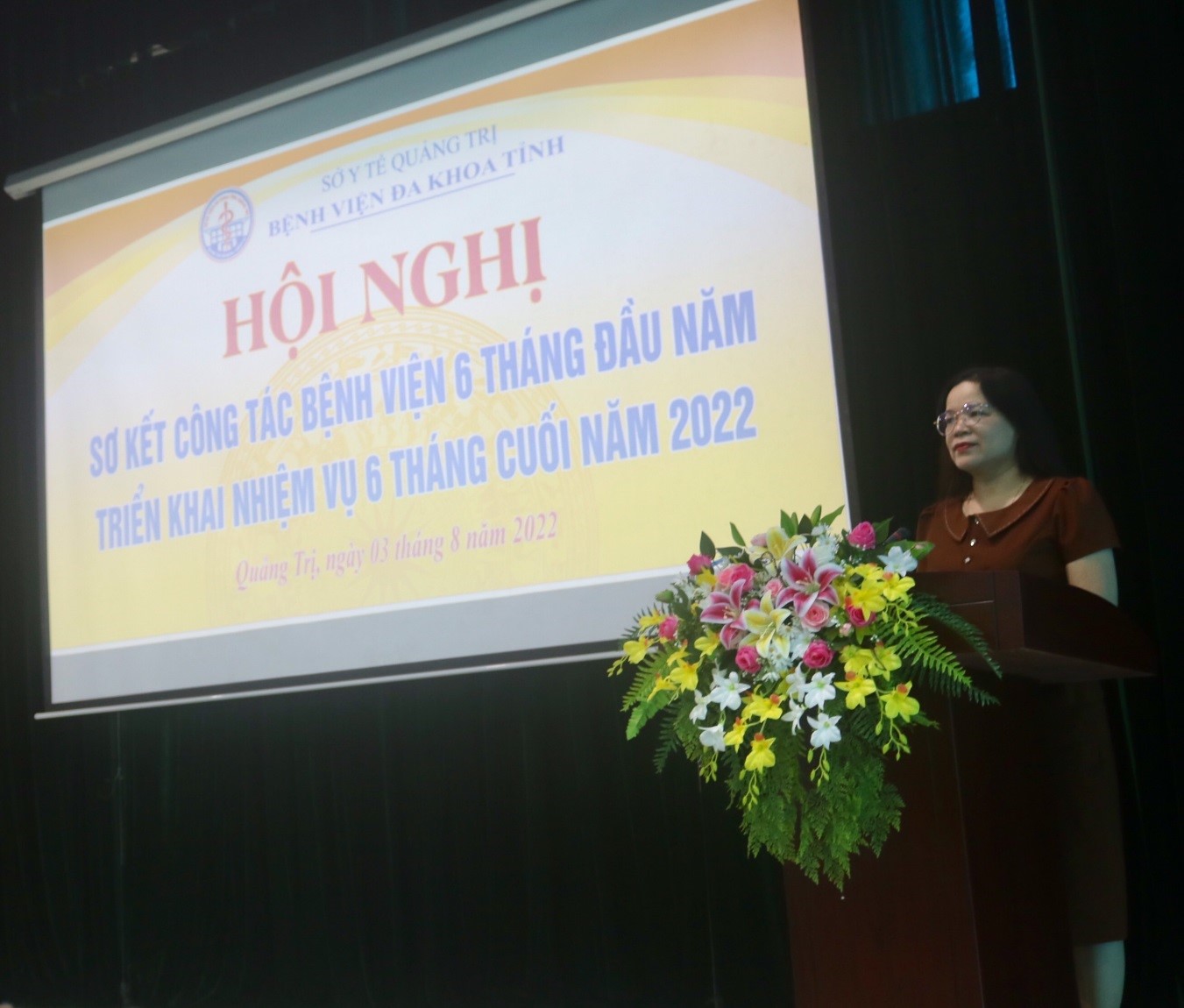 Ths Nguyễn Thị Lưu Hồng báo cáo dự thảo bổ sung Quy chế chi tiêu nội bộ giai đoạn 2020 2025