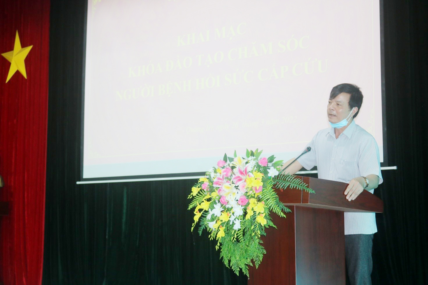 BsCKII. Trần Quốc Tuấn – Giám đốc Bệnh viện phát biểu tại chương trình khai mạc